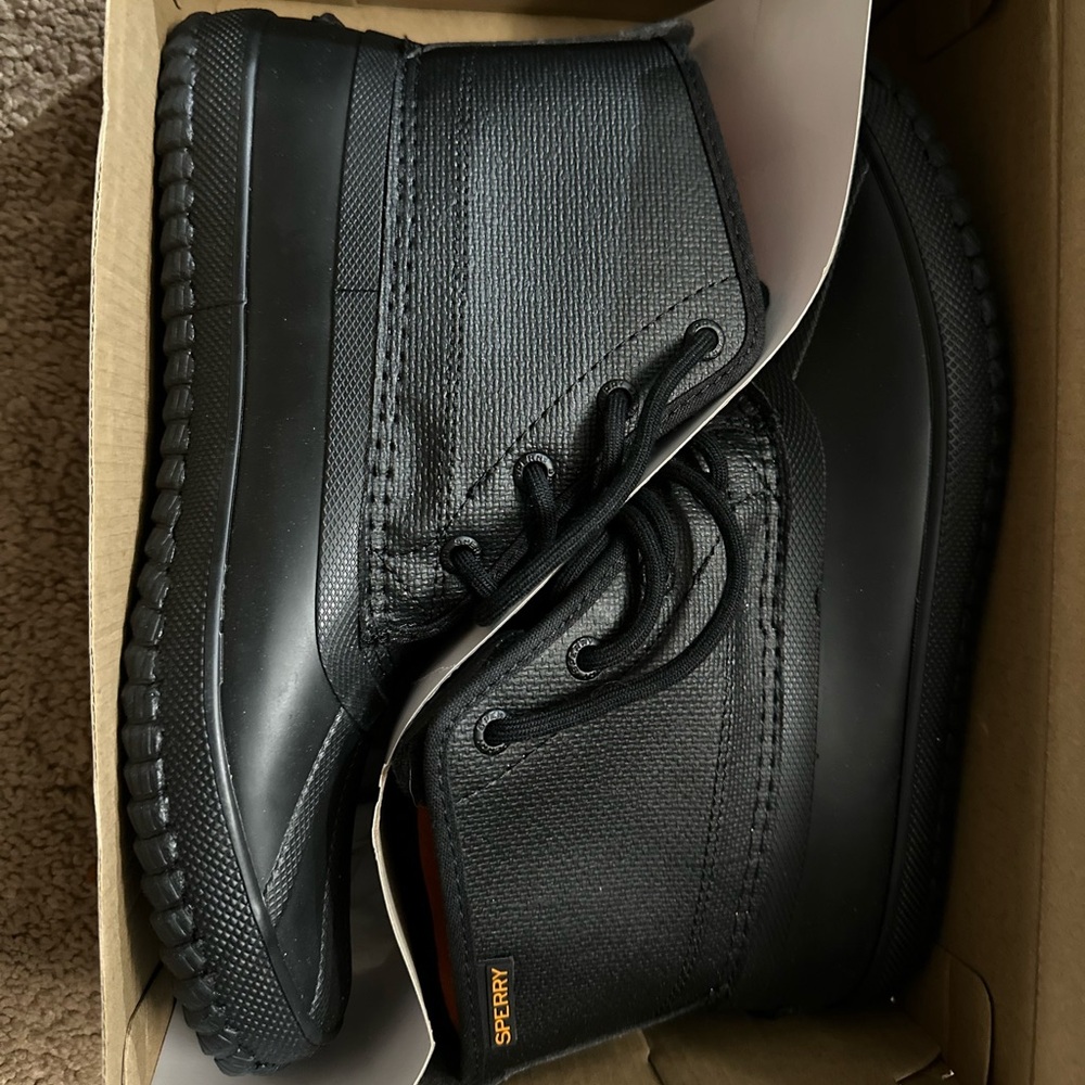 Sperry breakwater texture boots